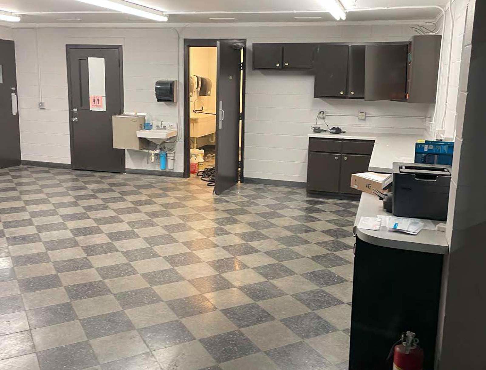 Valleyhigh Industrial Building-Kitchen Image
