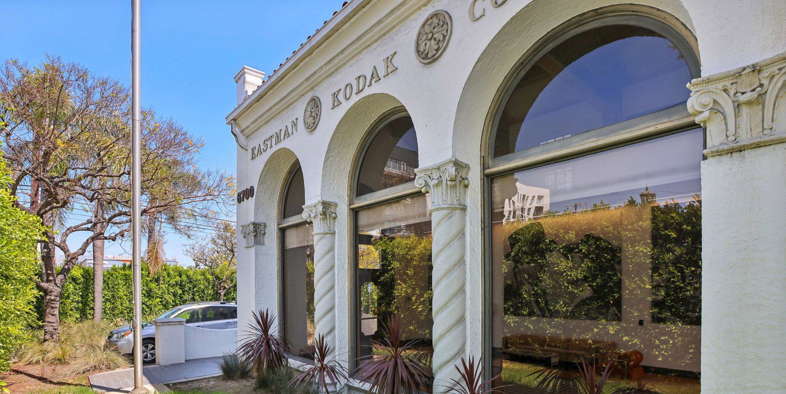 Hollywood Media Campus6700 SMB-1