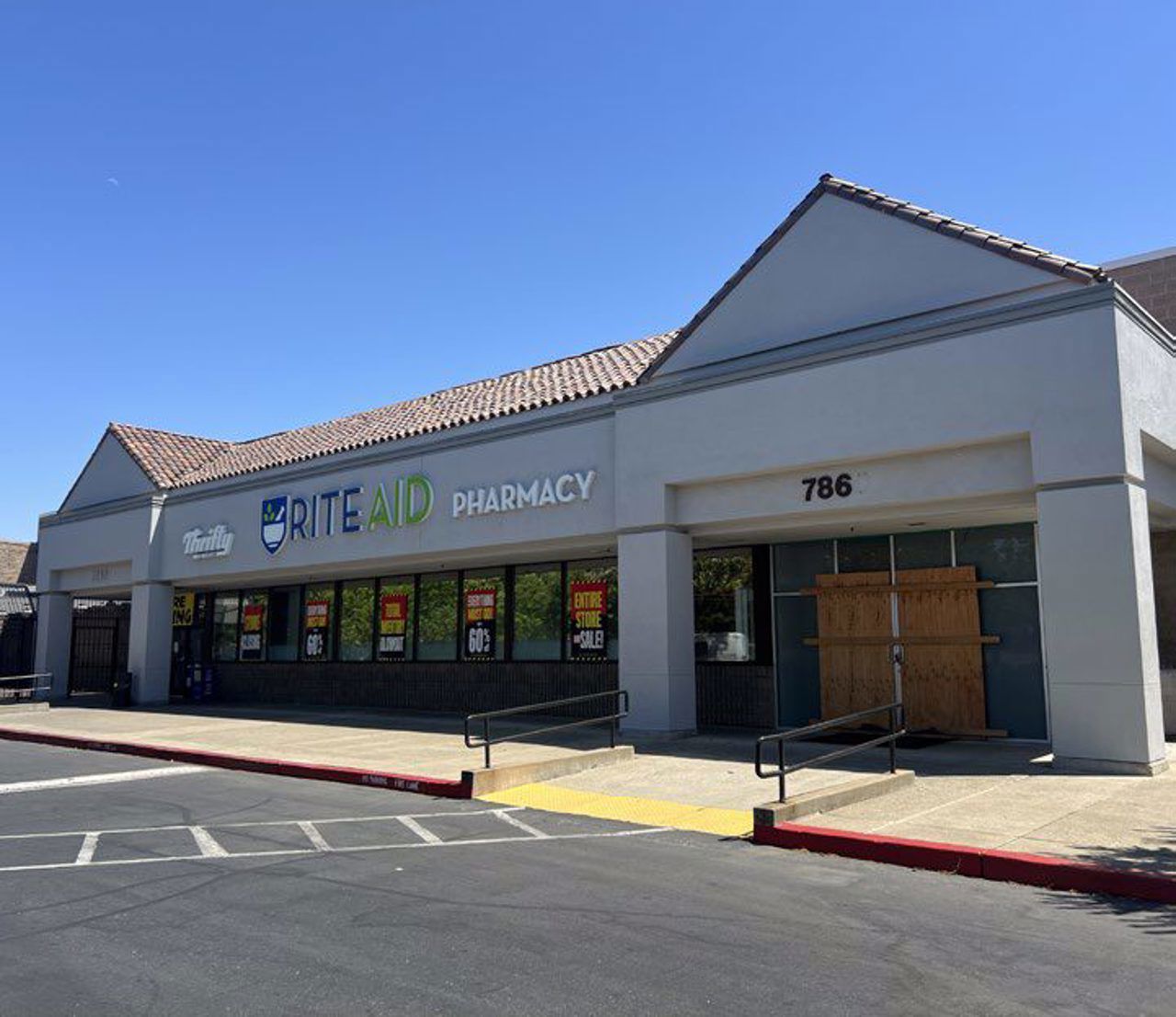 Former Rite Aid Former Rite Aid in Vineyard Square, 7860 Gerber Road, Sacramento, CA, 95828
