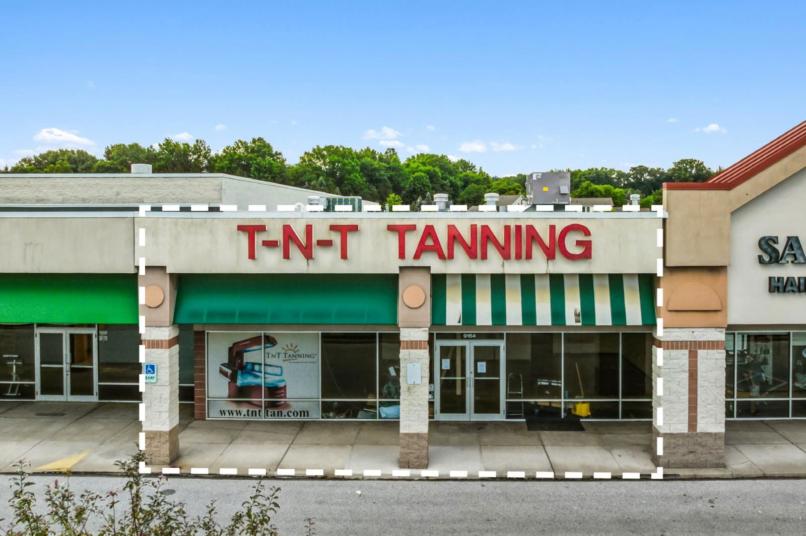 Mentor Commons 9170 Mentor Avenue - Image 3