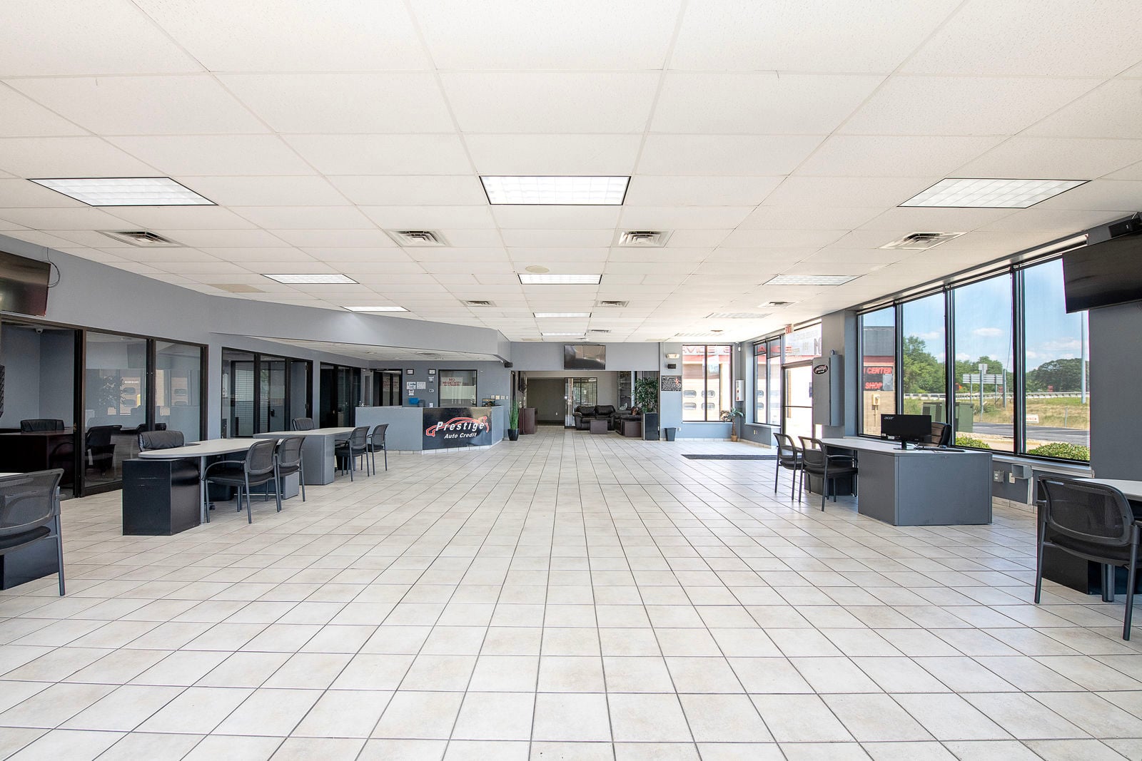 ±16,750 SF Freestanding Former Car Dealership on 4.65 AC 1501 Vernon Odom Boulevard - Image 12