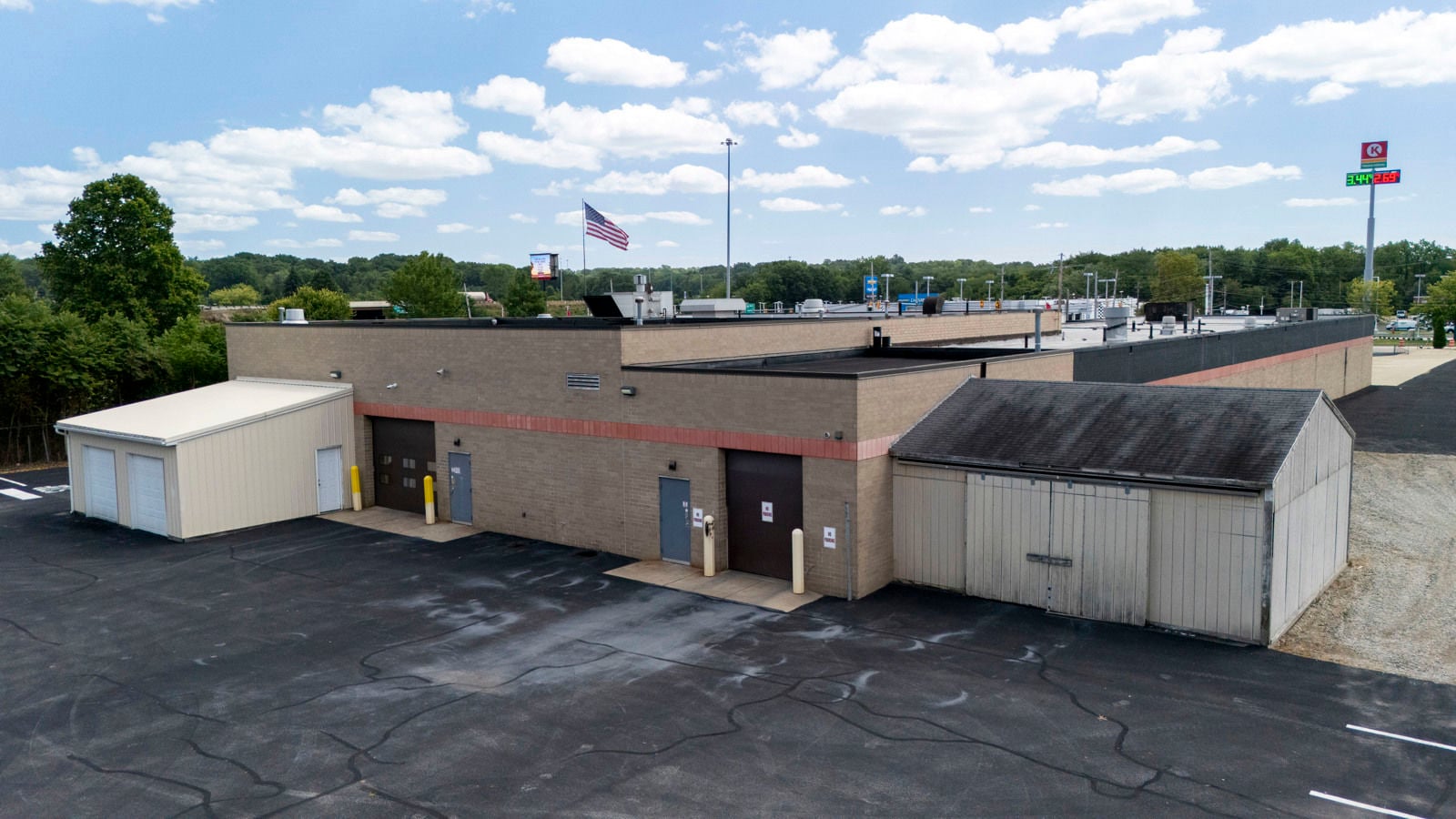 ±16,750 SF Freestanding Former Car Dealership on 4.65 AC 1501 Vernon Odom Boulevard - Image 3