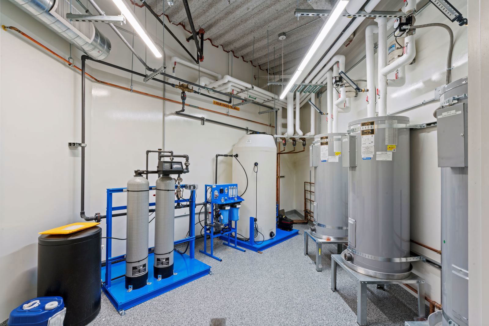 6475 Christie Ave & 6607 Kaiser Dr HD 5.JPG