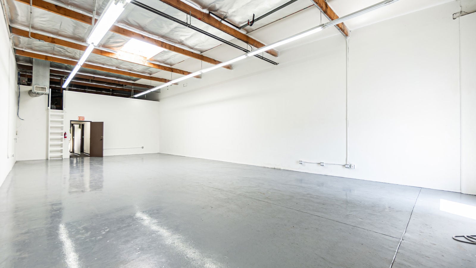 9424 Eton Ave Unit H, Chatsworth, CA (17 of 25).JPG