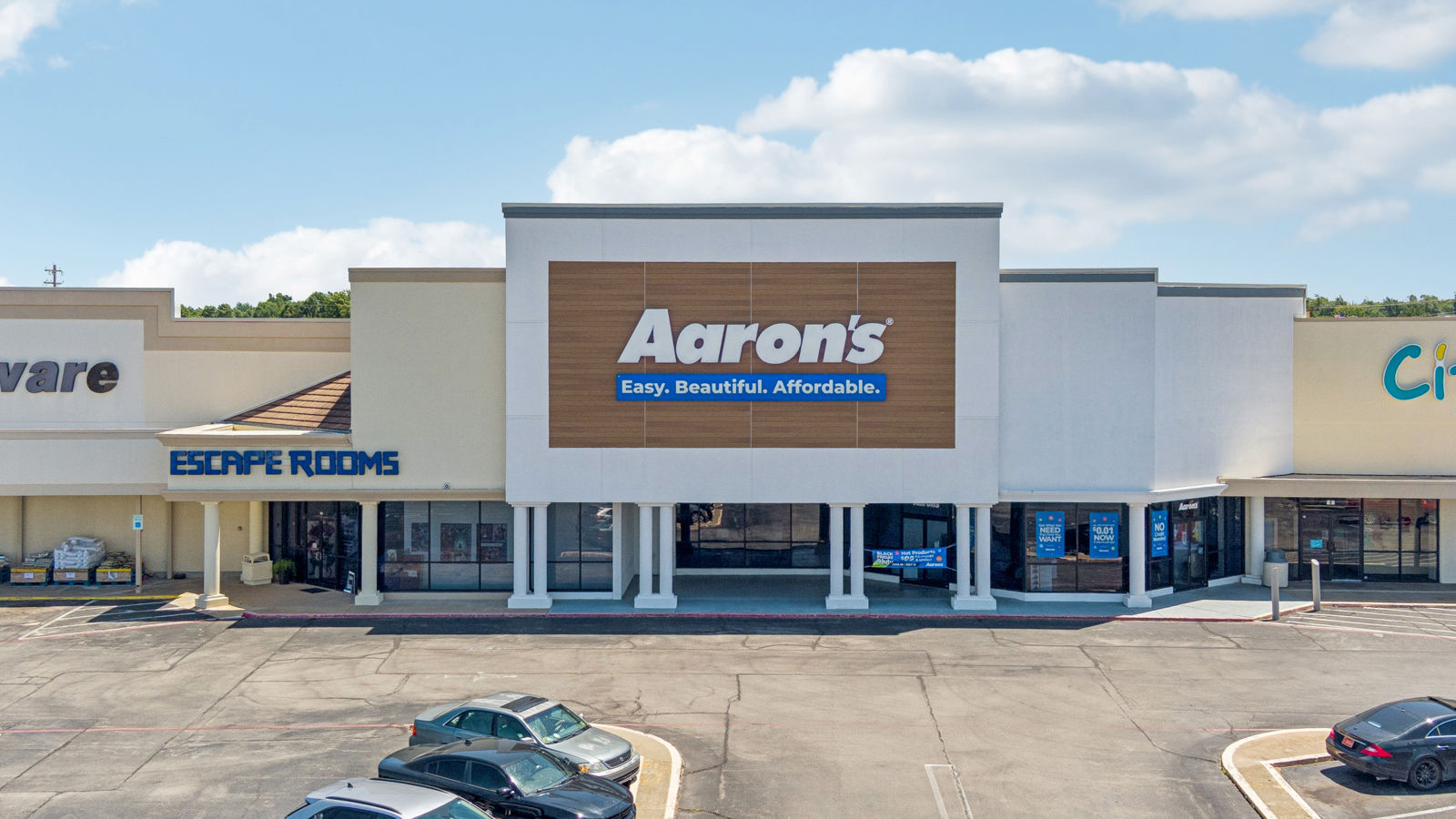 03-110_116 N Airport Depot Blvd