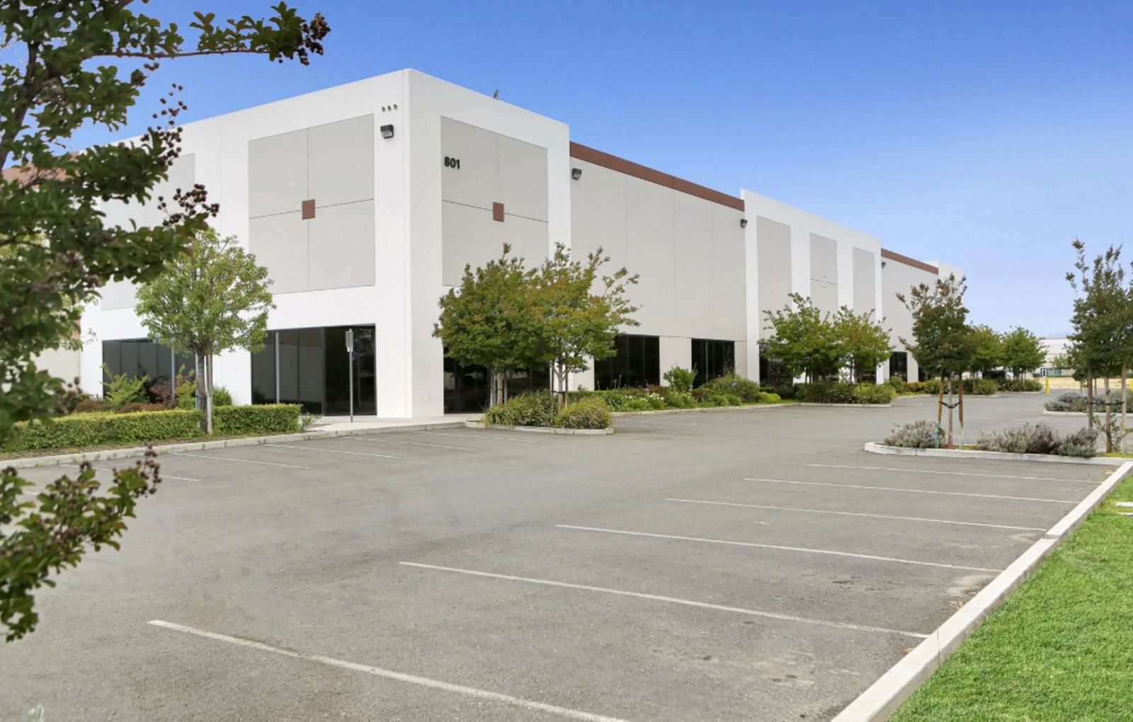 801 Chadbourne front pic