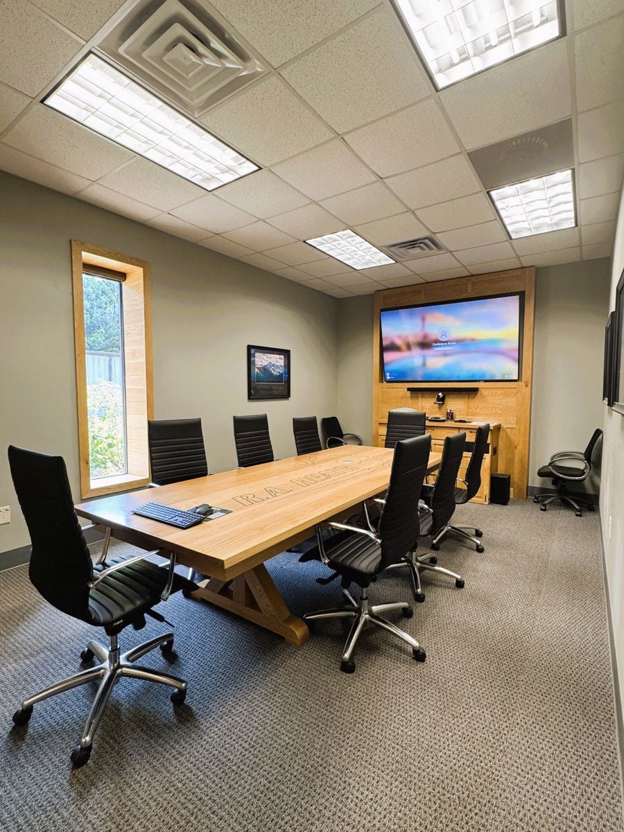 conference room (2).JPG