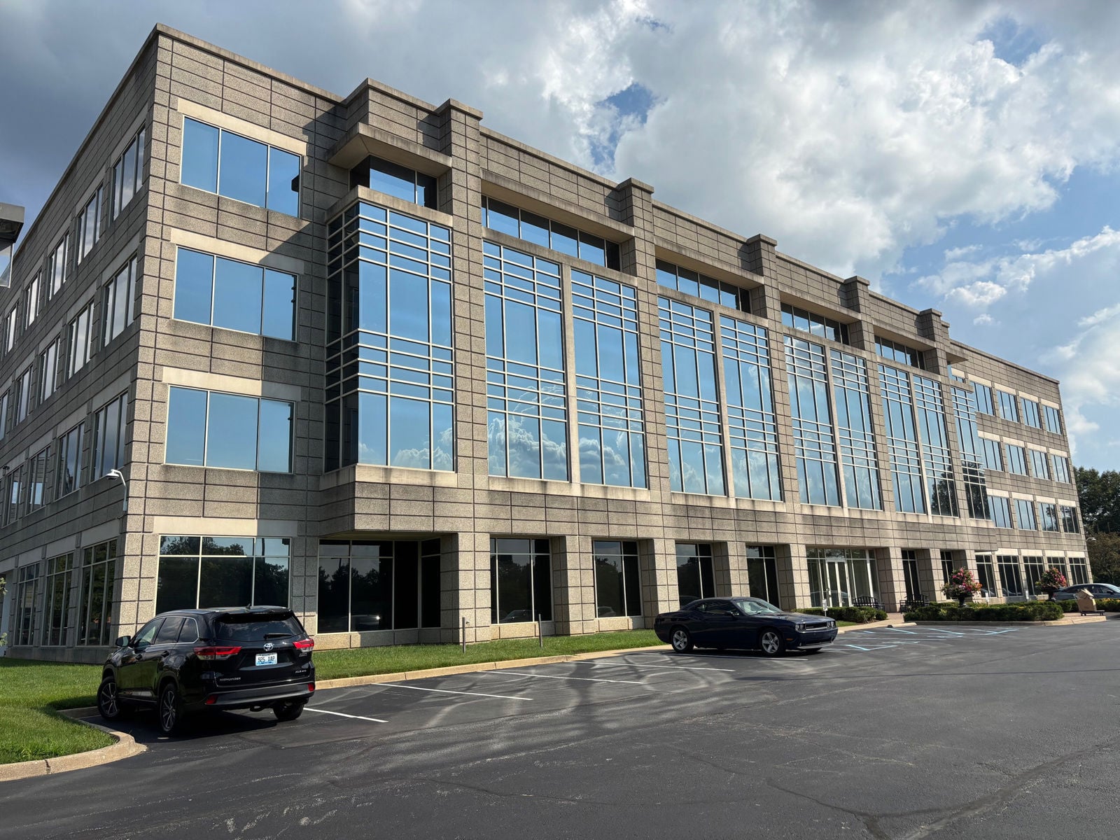 4801 Olympia Park Pl - Front Elevation - RA