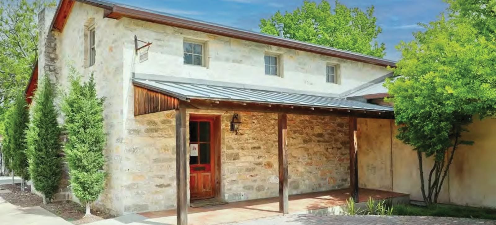 104 E Ufer Fredericksburg-2