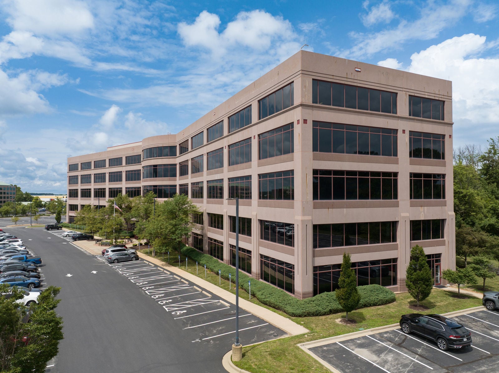 13655RiverportDr-52_EDITED