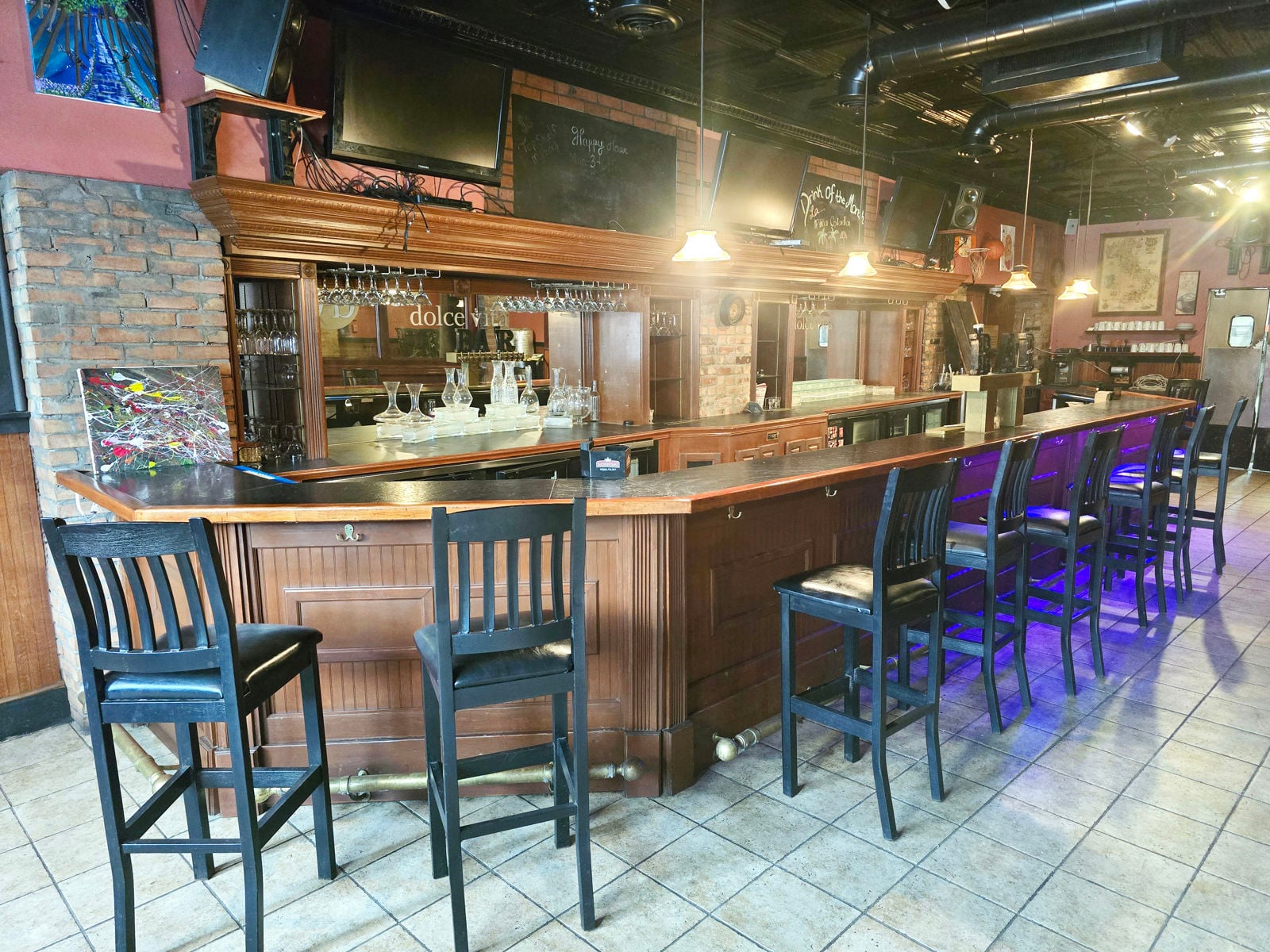 Bar Area   1