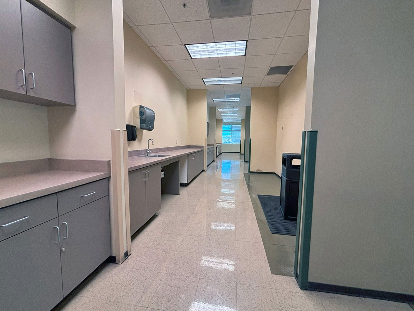 3535 E Valencia_Interior4