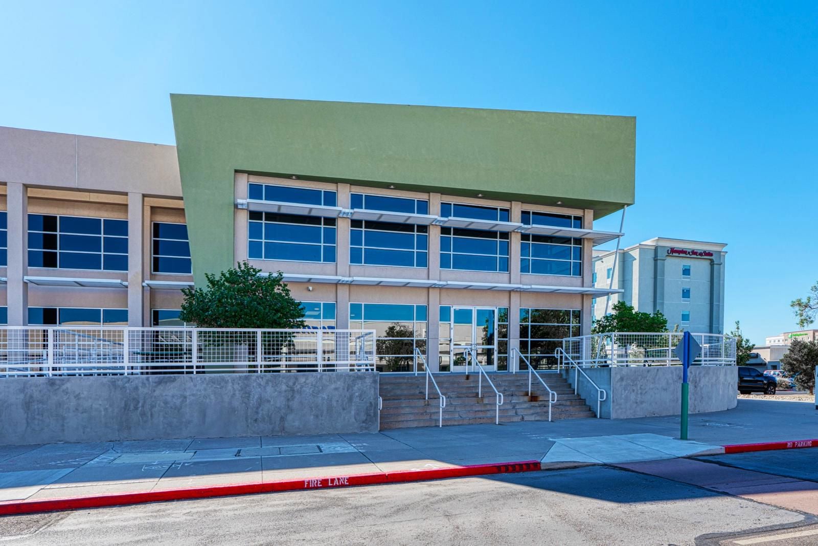 DSC06017_AuroraHDR-edit-Edit