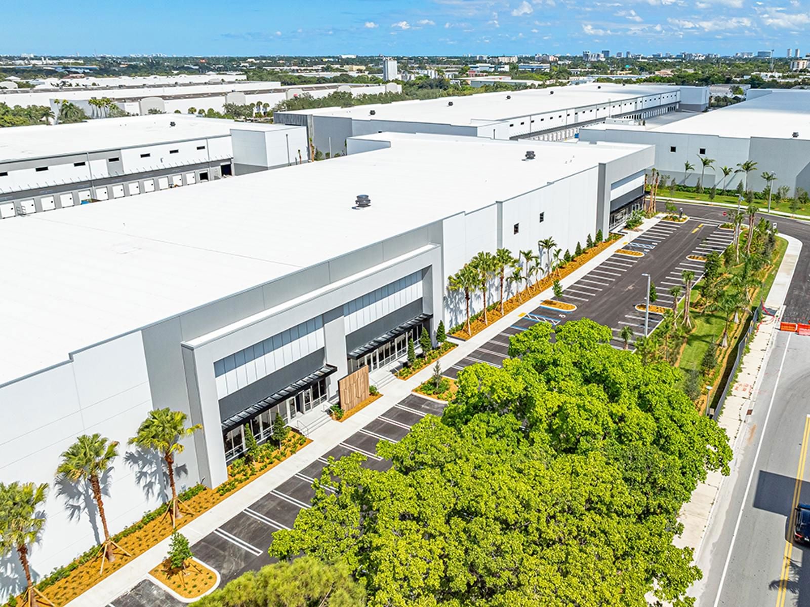 Aerial_B2-RaceTrackLogistics_S3_2