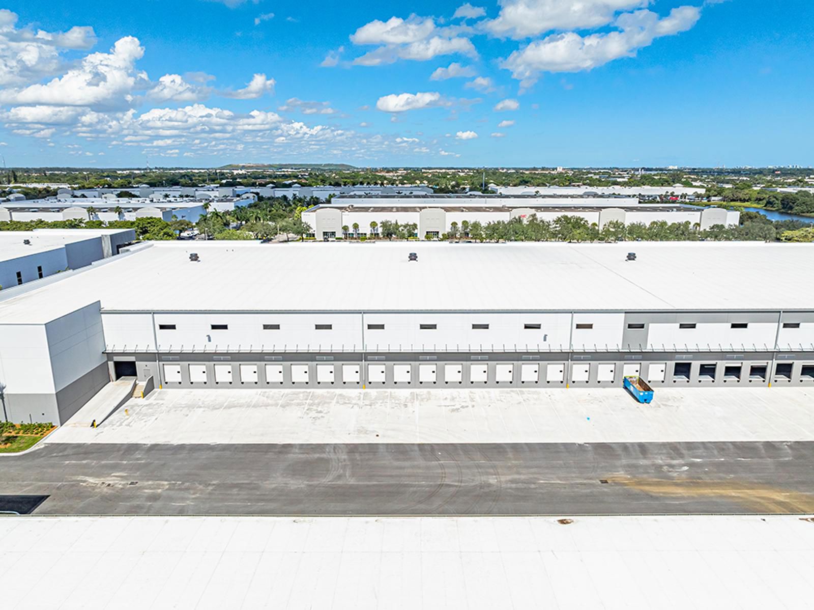 Aerial_B3-RaceTrackLogistics_S3_8