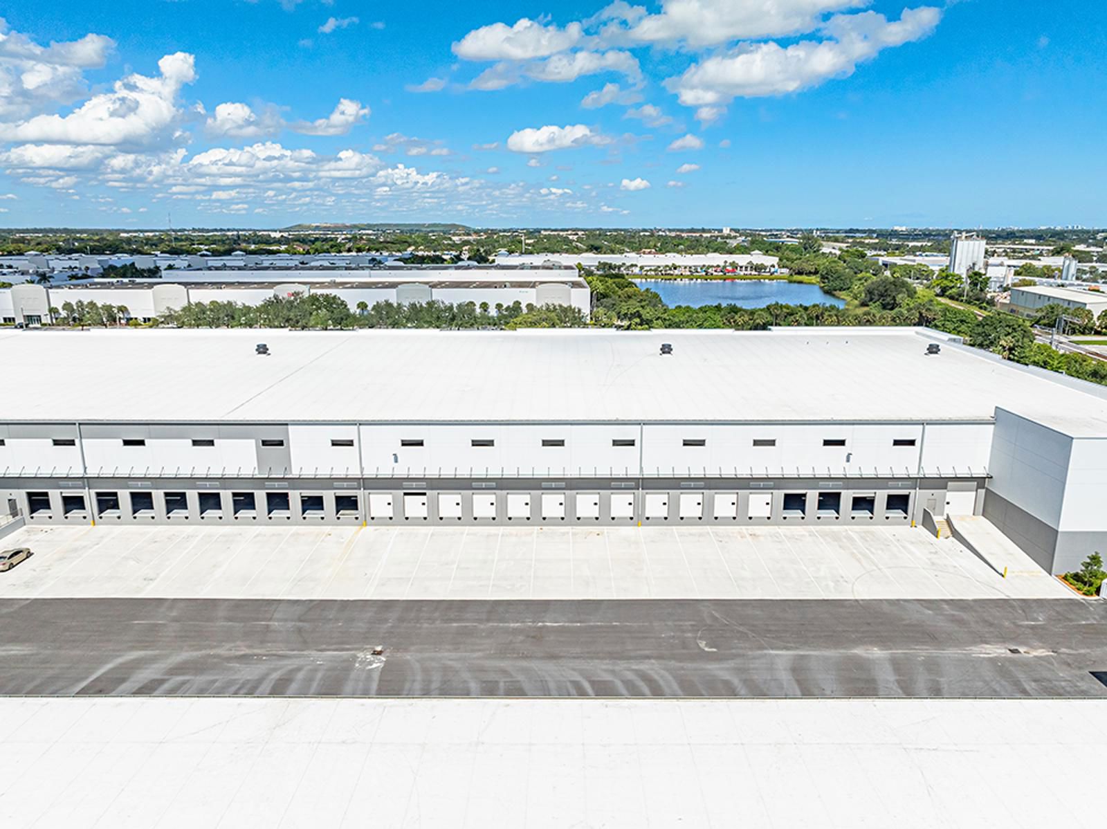 Aerial_B3-RaceTrackLogistics_S3_9