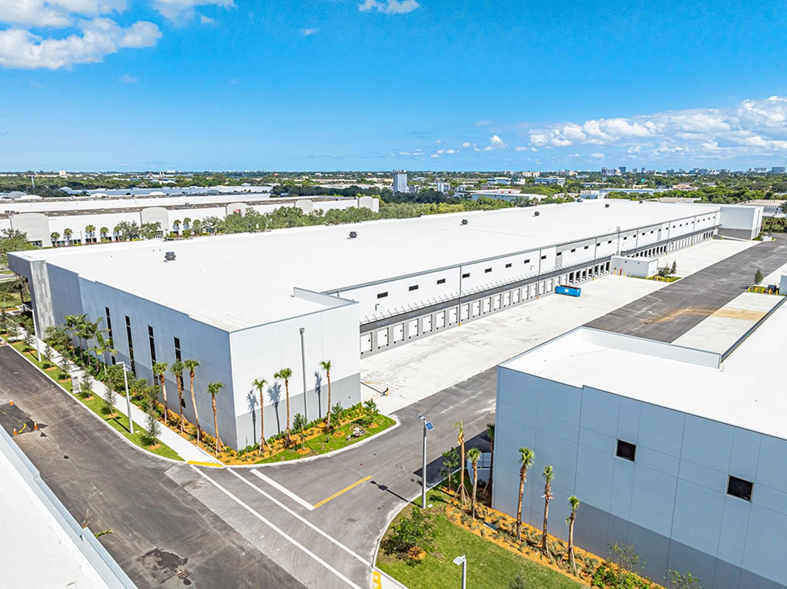 Aerial_B3-RaceTrackLogistics_S3_6