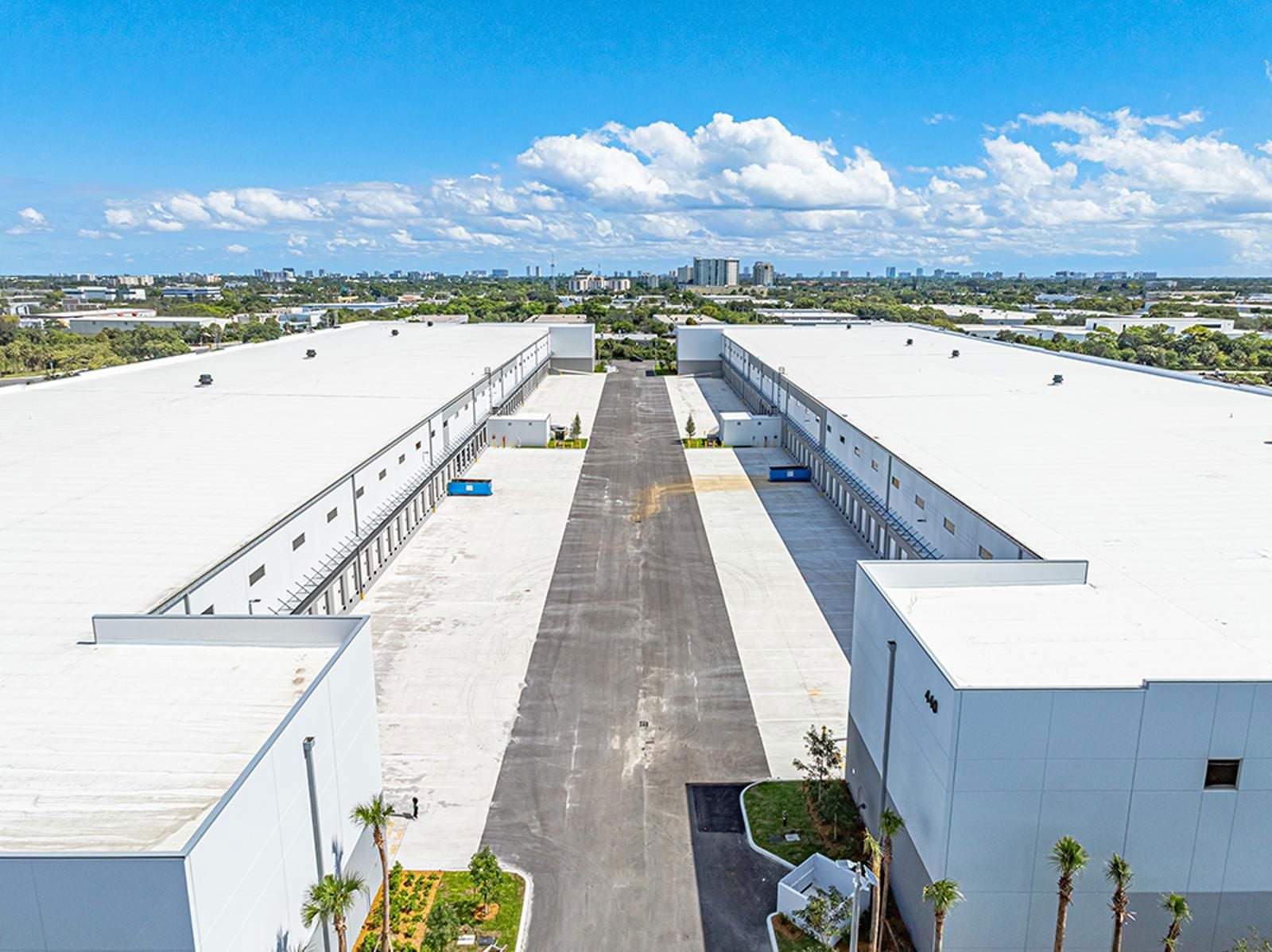 Aerial_B3-RaceTrackLogistics_S3_5