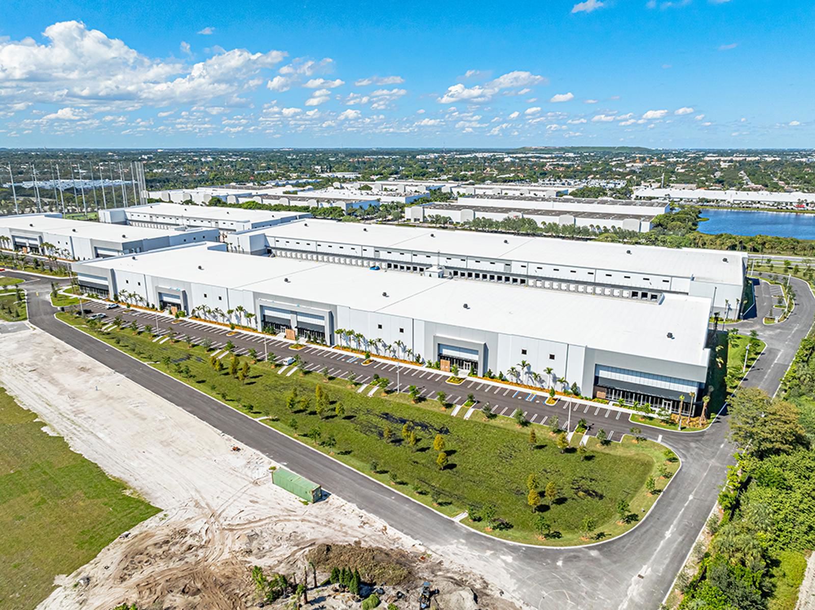 Aerial_B4-RaceTrackLogistics_S3_10