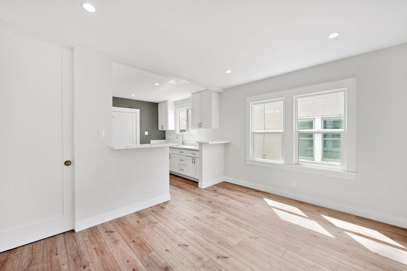 530 Idaho Avenue-12 USED