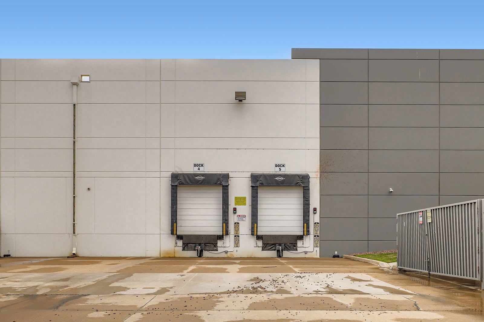 6542 Fig Street - Web Quality - 014 - 15 Loading Dock