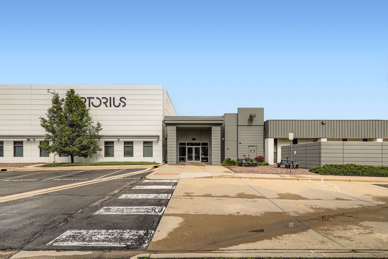 6542 Fig Street - Web Quality - 007 - 07 Exterior