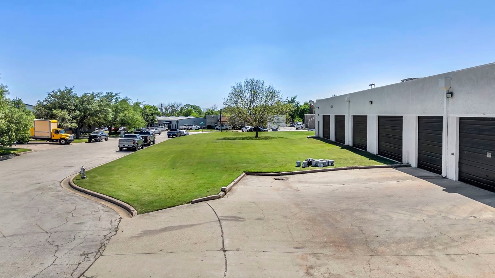 4806 Commercial Park - 07