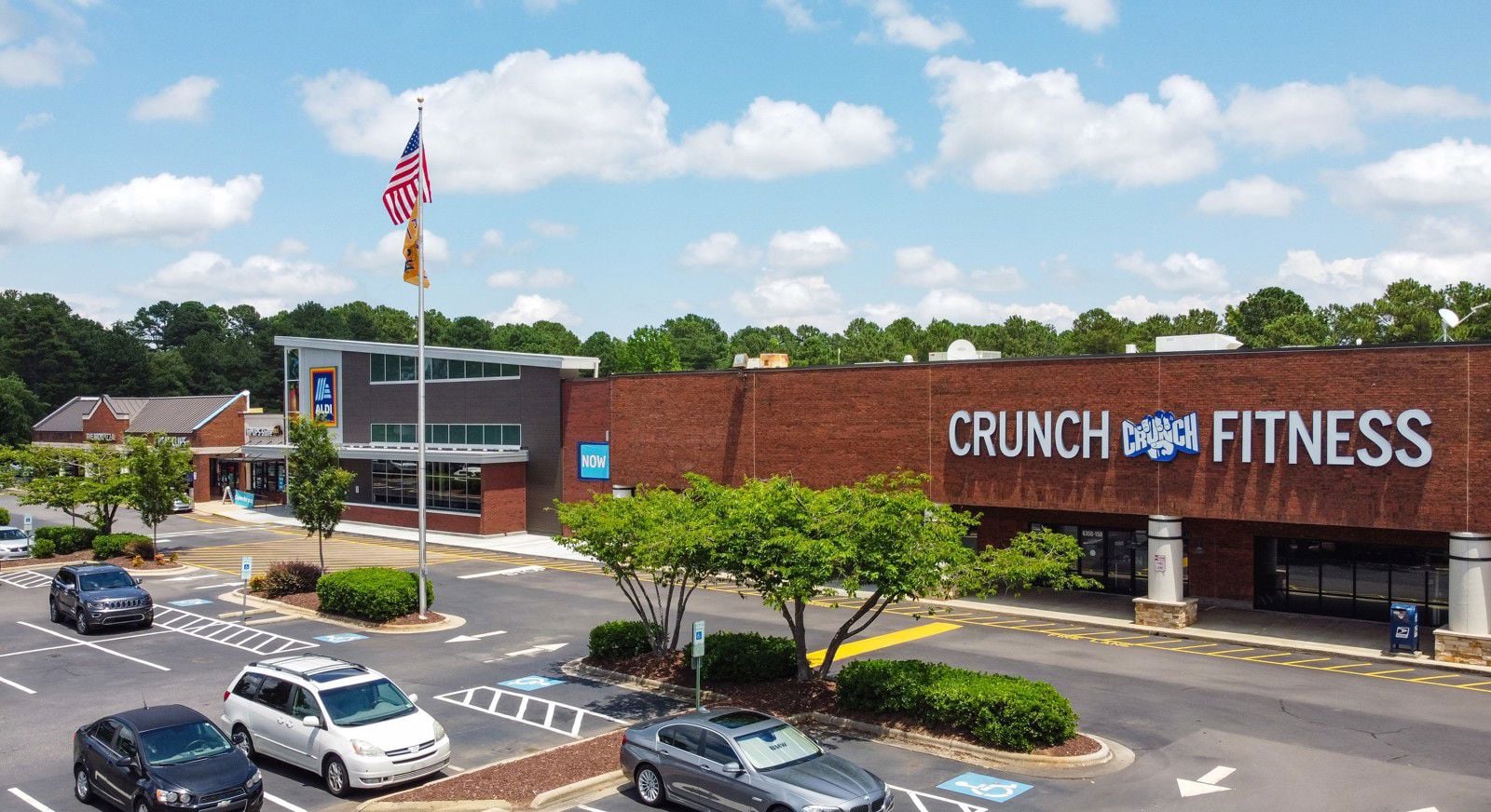 Lynnwood Collection_exterior