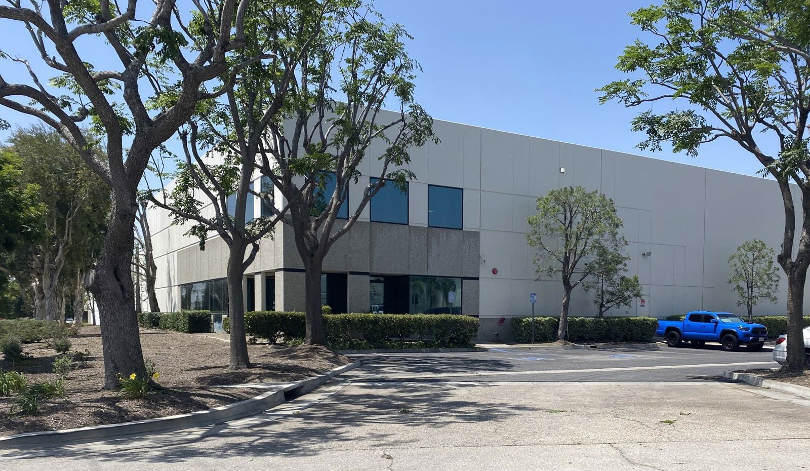 10620 Mulberry Ave - Photo