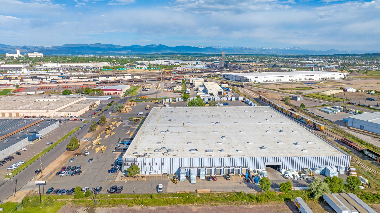 445 W 53rd Place Aerial 16