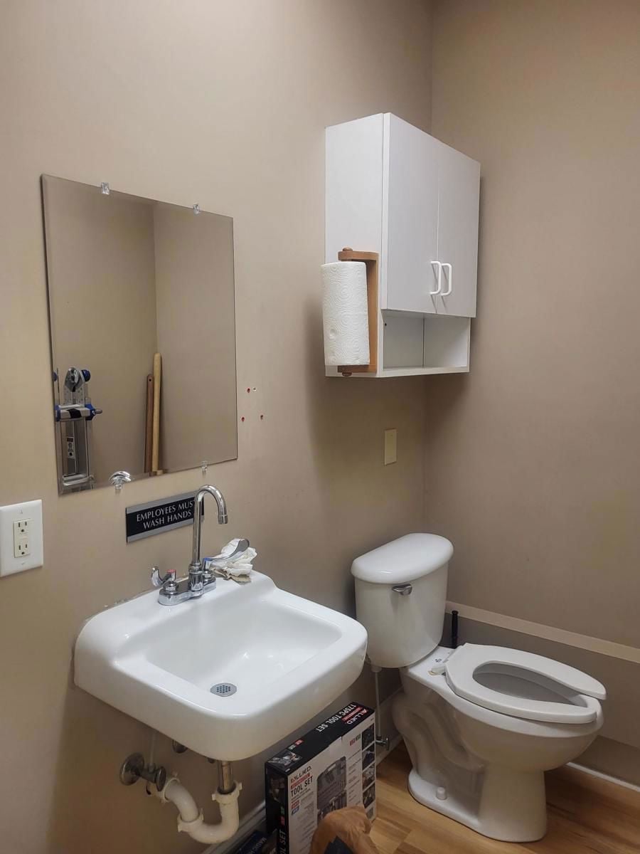 1054 Johnnie Dodds Blvd