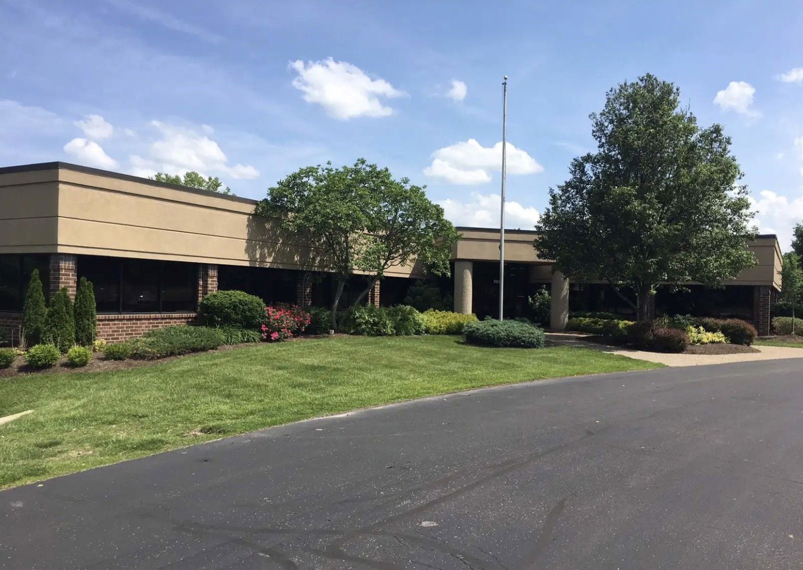 9625 Ormsby Station Rd - KCREA