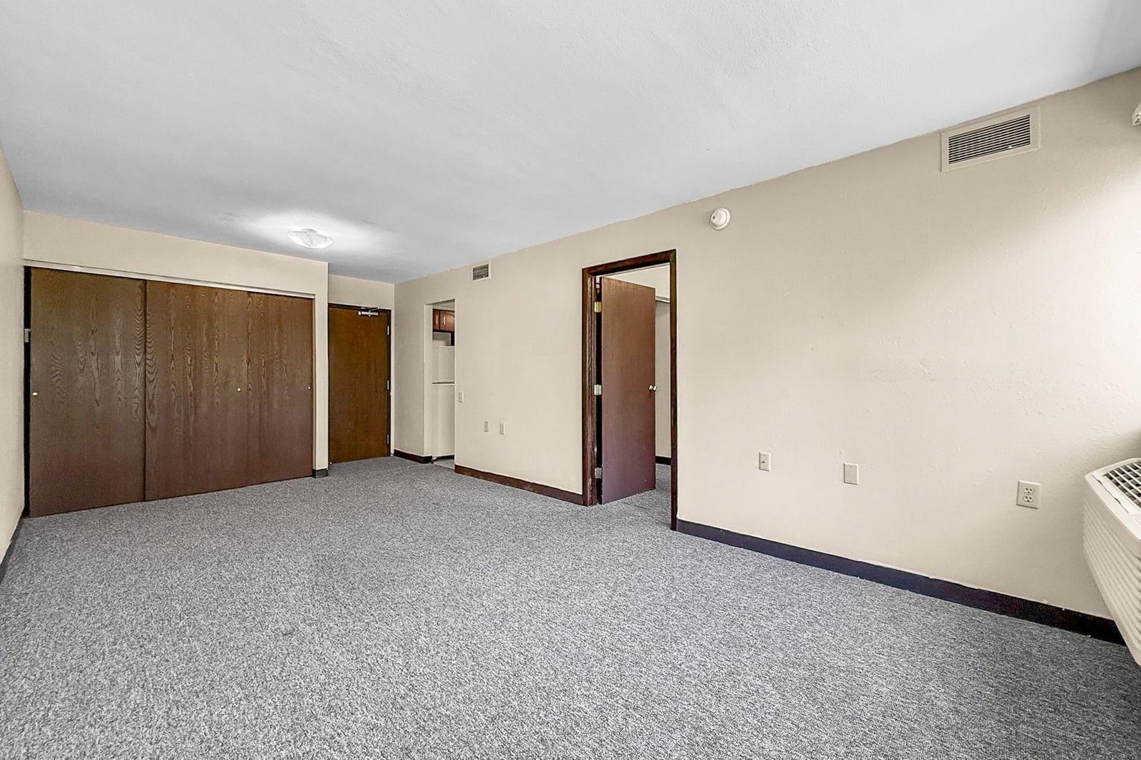 Mapleleaf Apartments