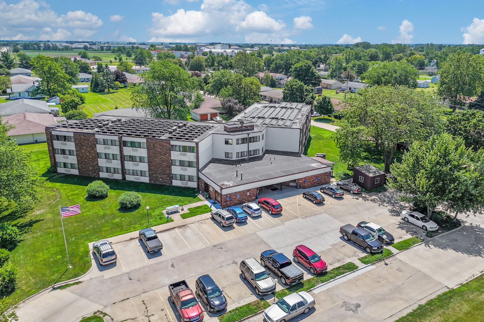 Mapleleaf Apartments