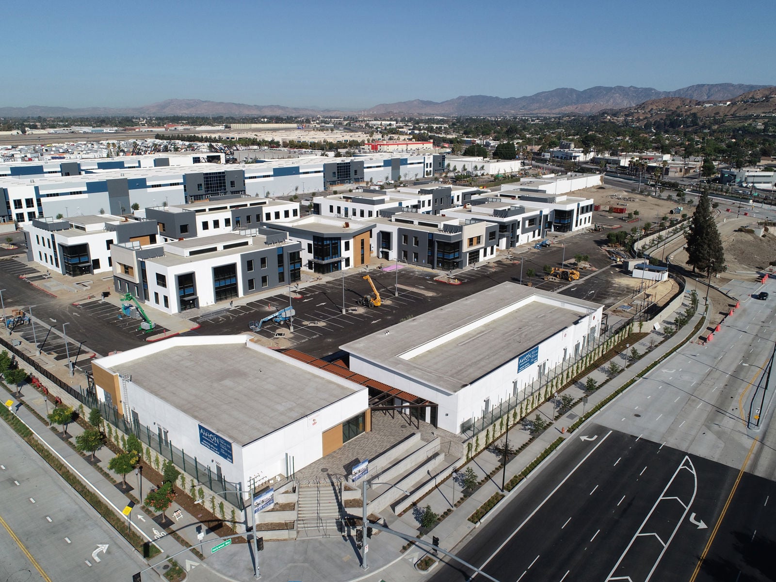 10-3-2021 - Avion Burbank - Extra Shots - DJI_0171.JPG