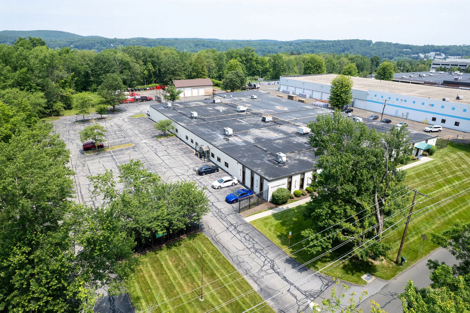 55 Old Ridgebury Road - Image 7