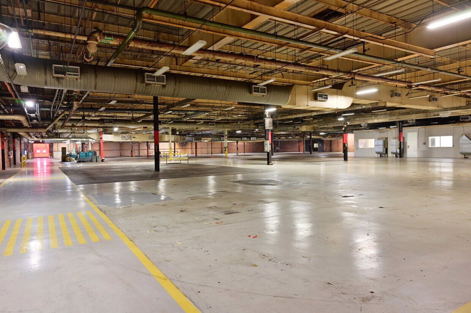 7500 U.S. 11W - Image 19