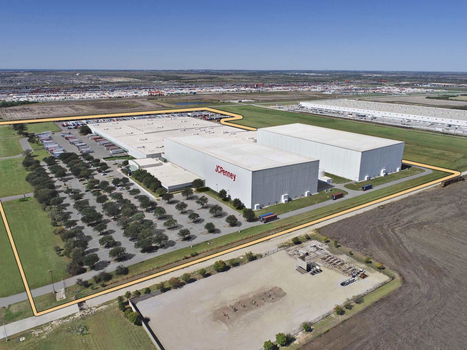 1701-Intermodal-Parkway--Haslet--TX_DBI-24-FEtovcyr-DJI_0037-outline