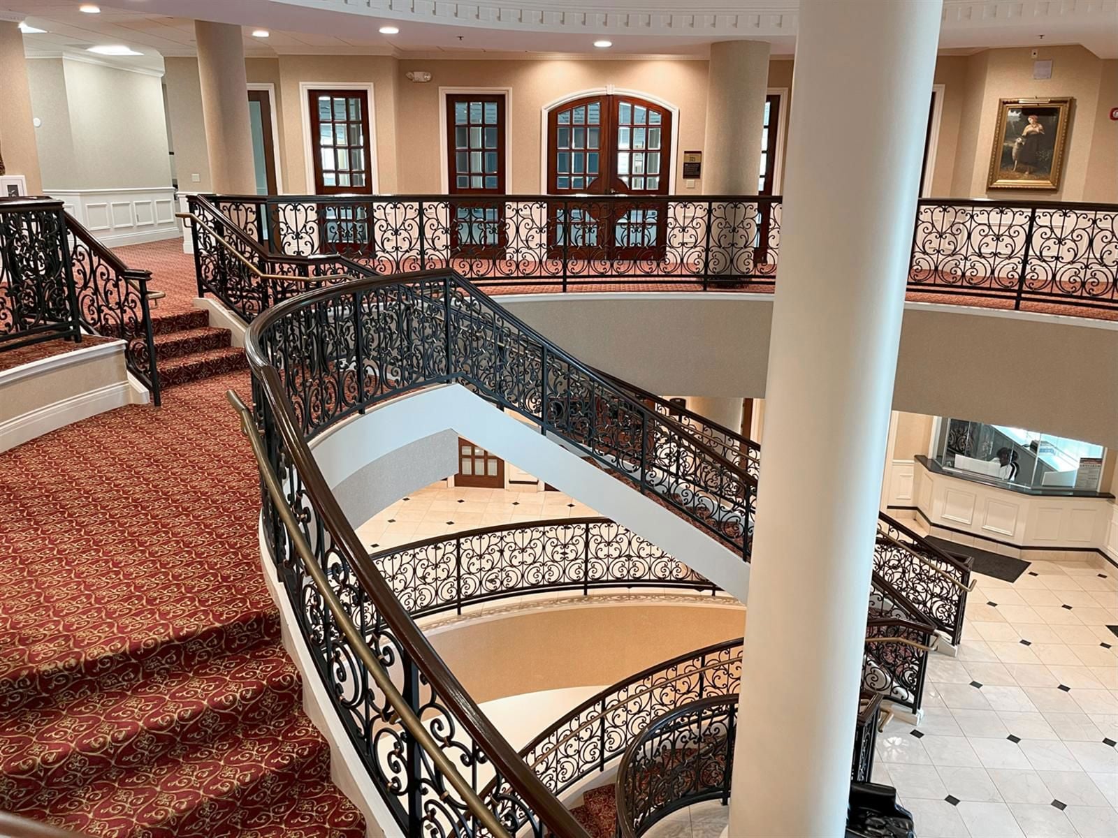 4225 N PW Rd - Lobby 4