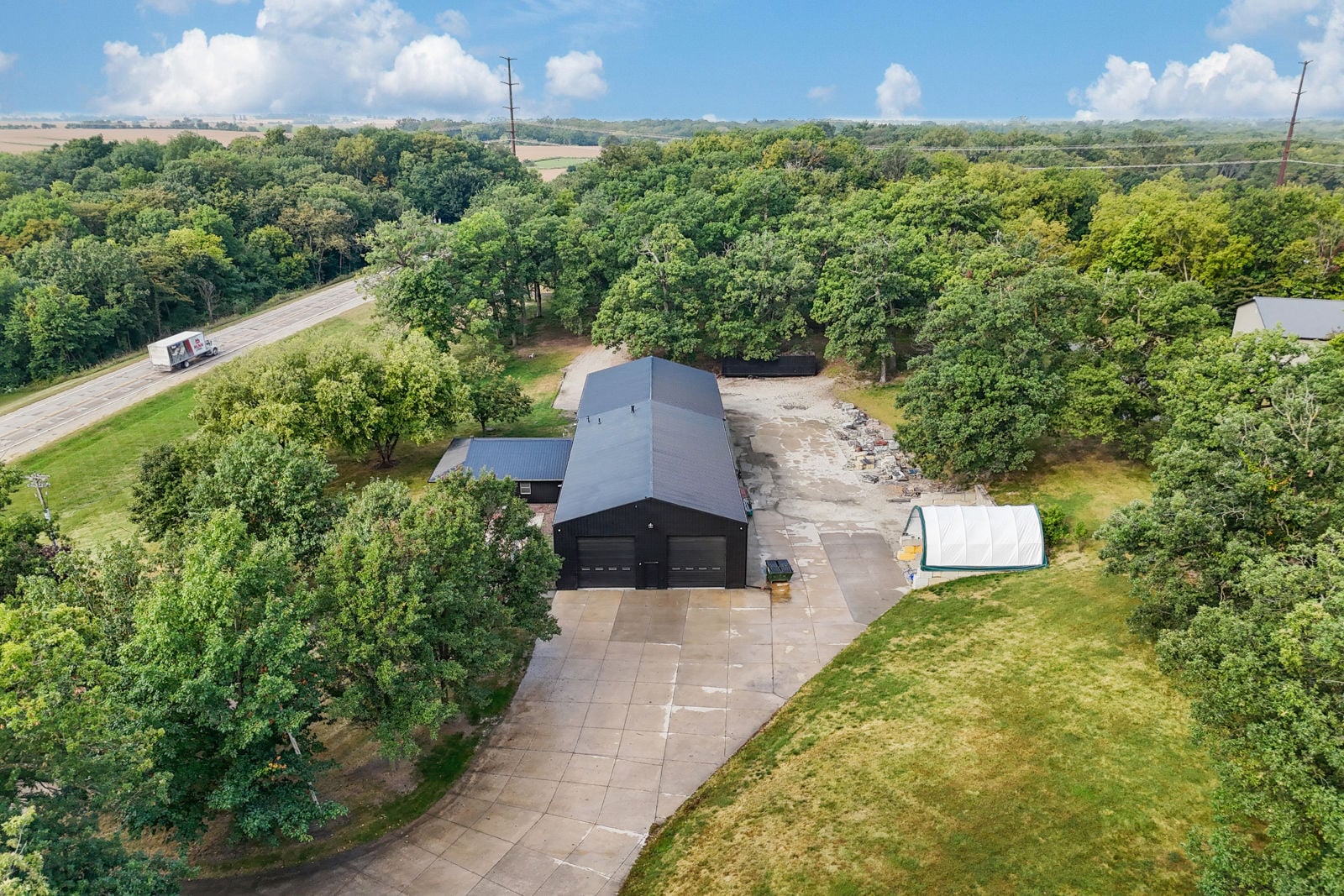 dji_fly_20250916_091956_0048_1758032979640_aeb