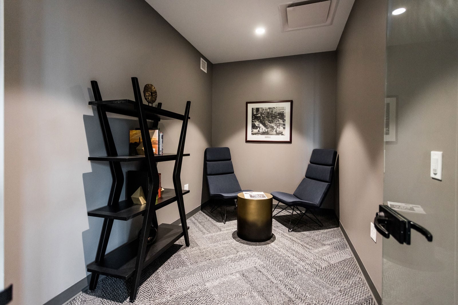 The Jefferson Hub 950 Selden Street - Image 4