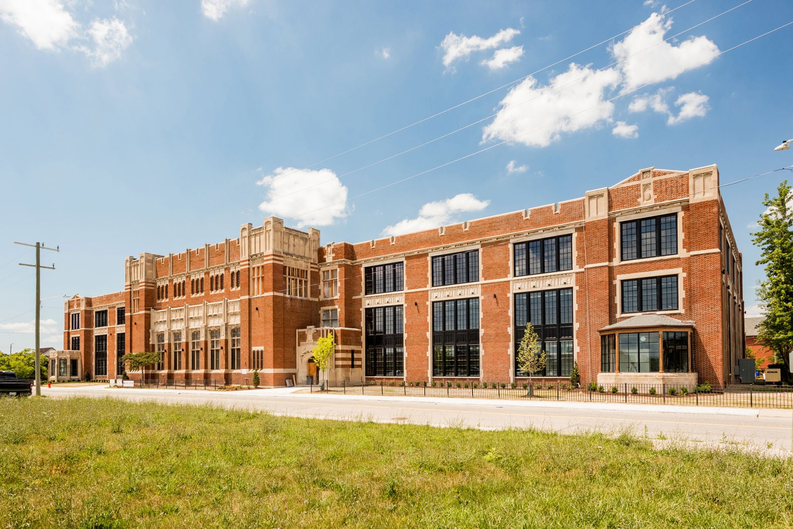 The Jefferson Hub 950 Selden Street - Image 1