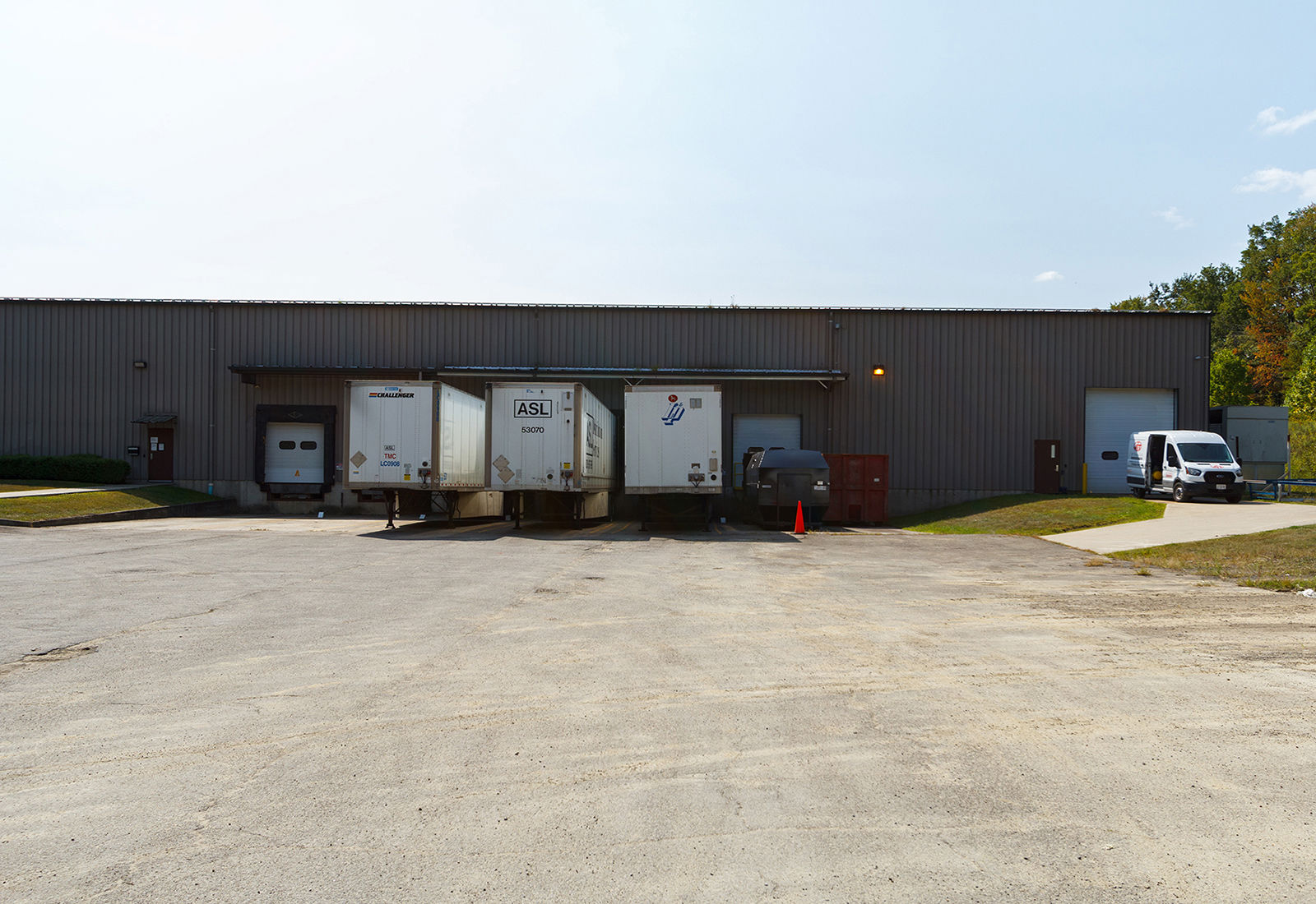 2375 Parkway Dr_Jamestown_8681_1600px