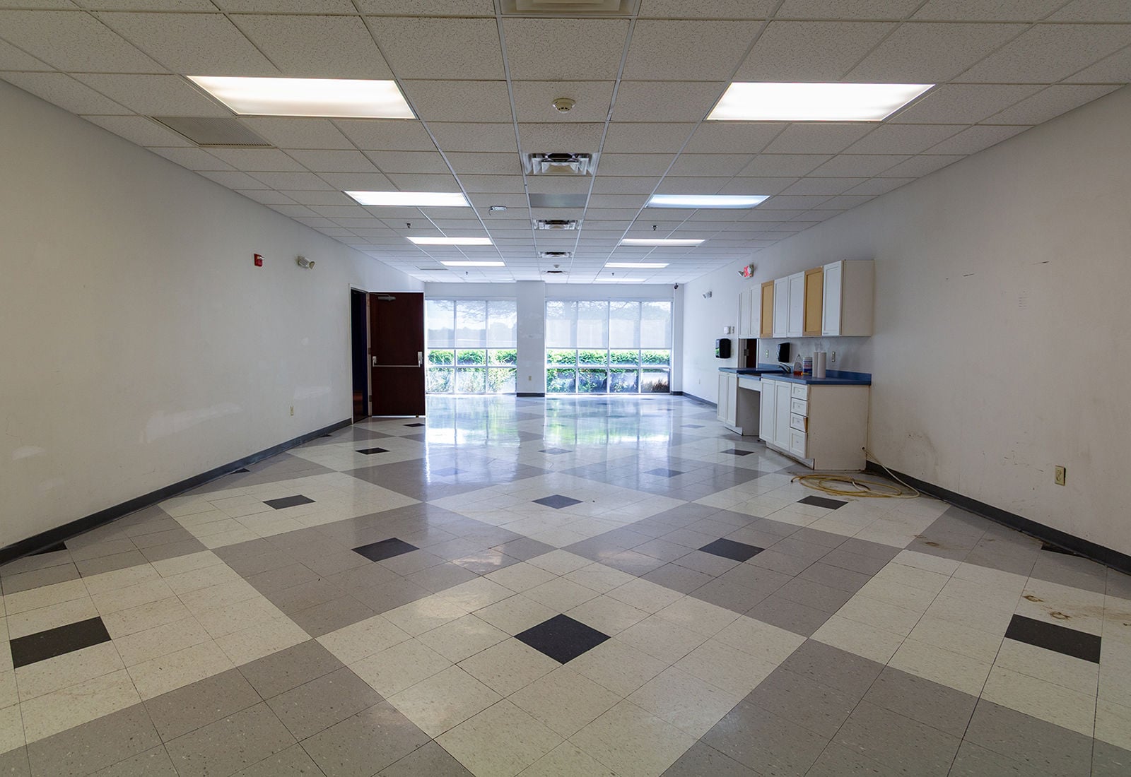 2375 Parkway Drive_Jamestown_9950_1600px