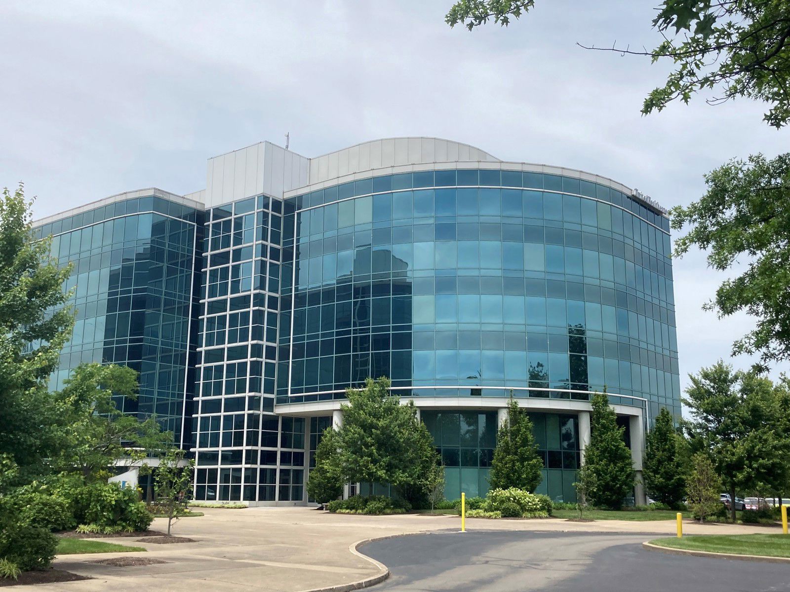 CMT Lex_Outside Building Stock Photo