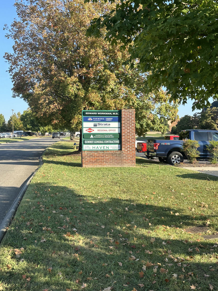 Perimeter Park - Signage
