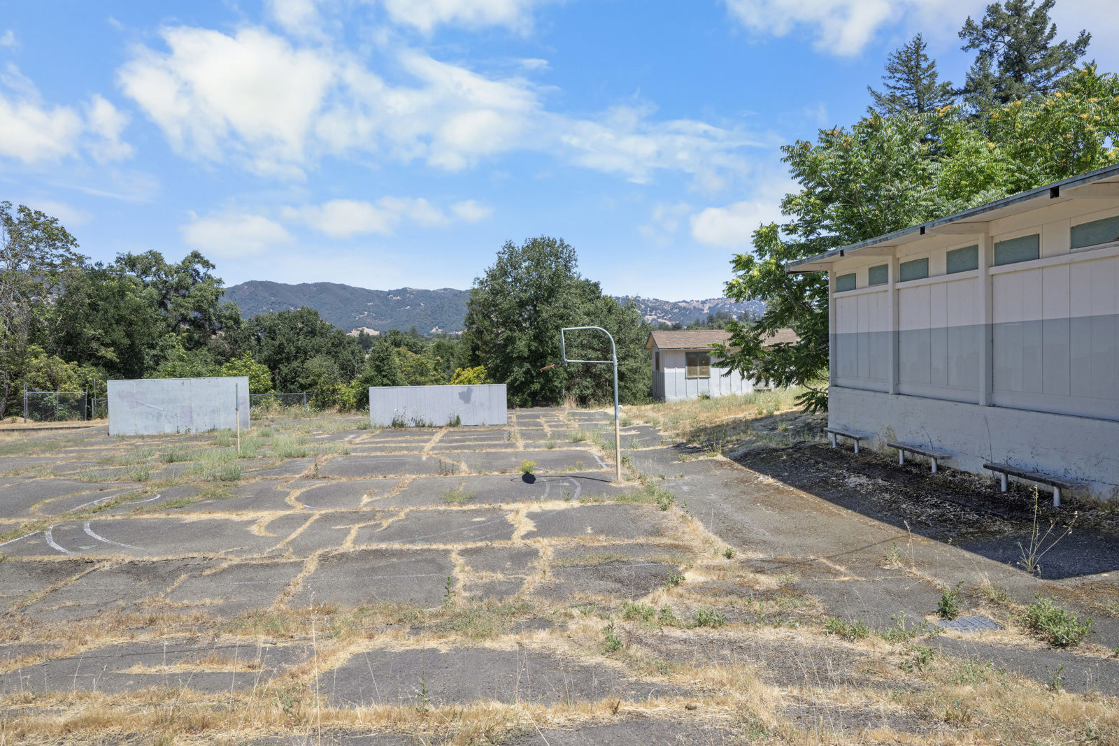 LowerPlaygroundView1