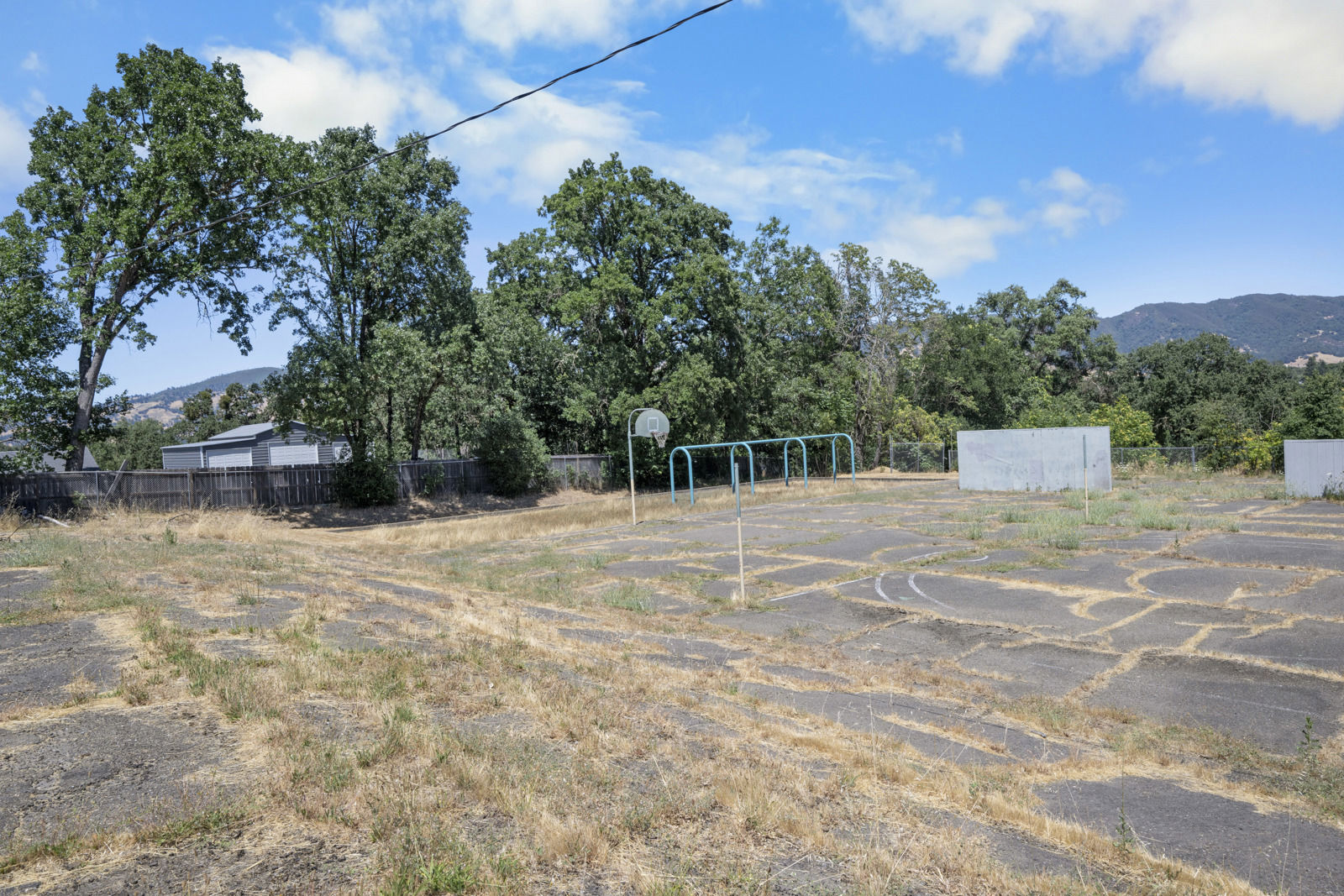 LowerPlaygroundView2