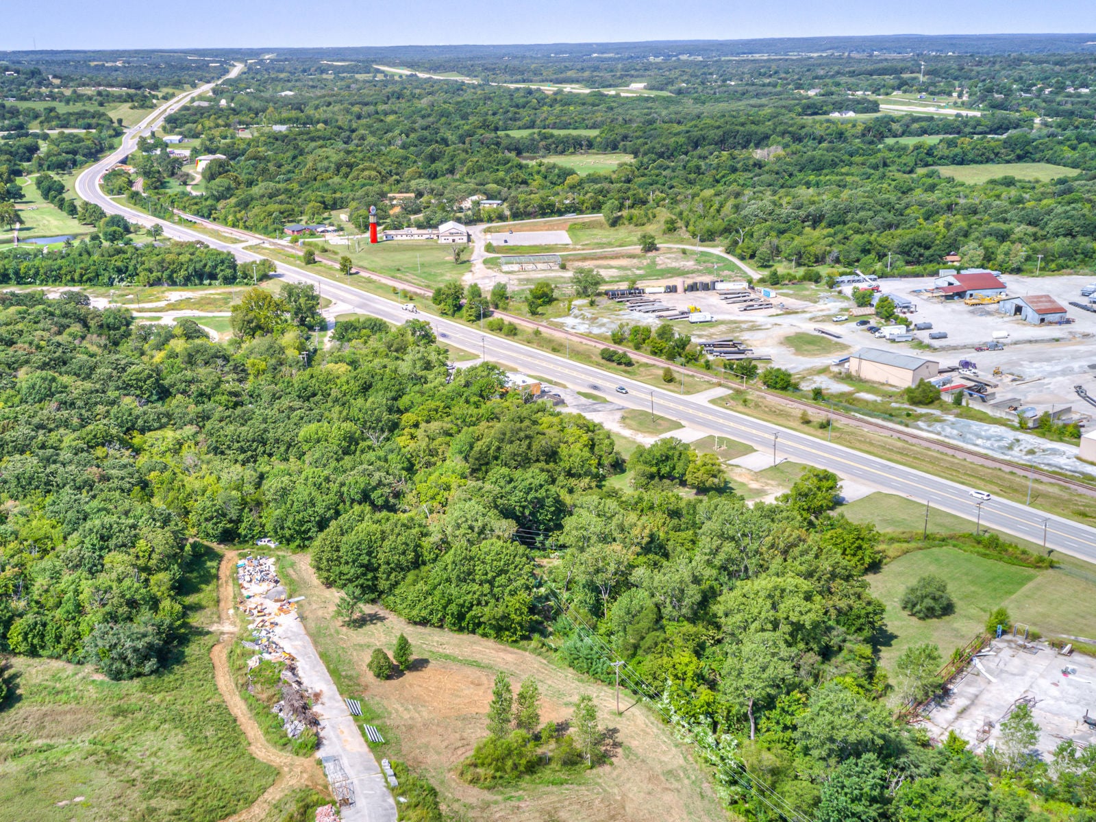 West Dewey Avenue - Image 13