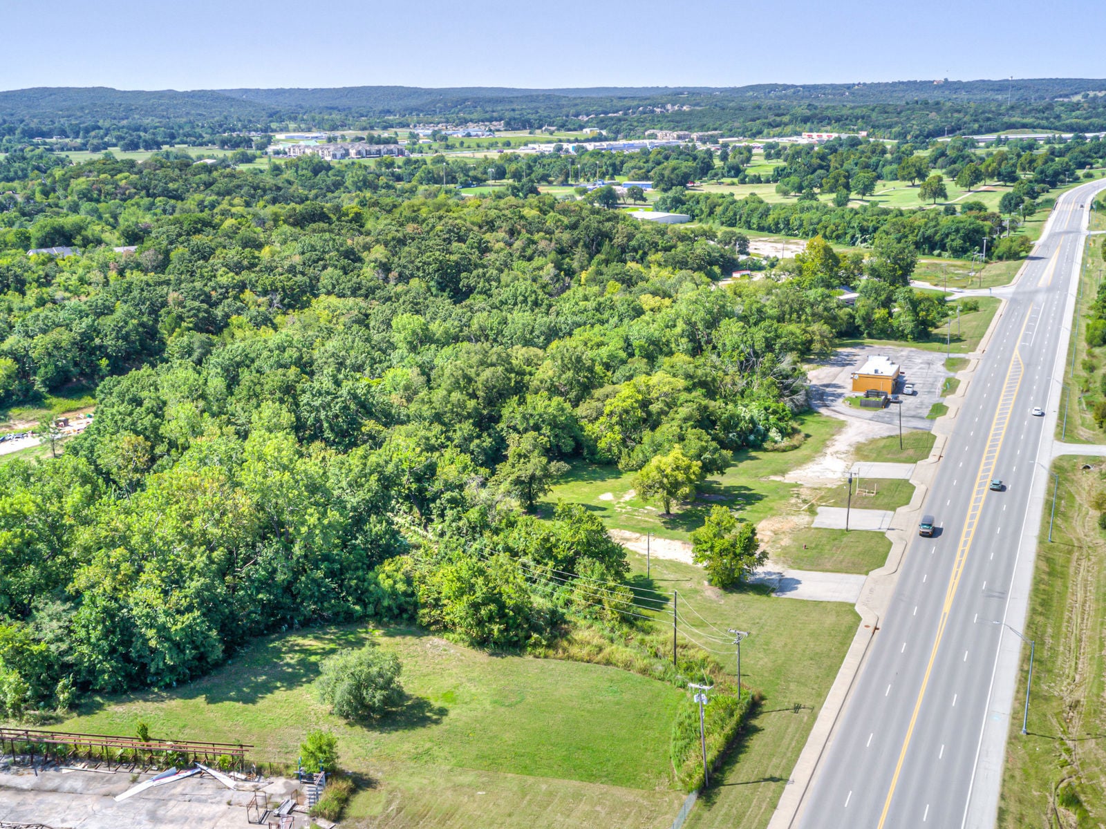 West Dewey Avenue - Image 9